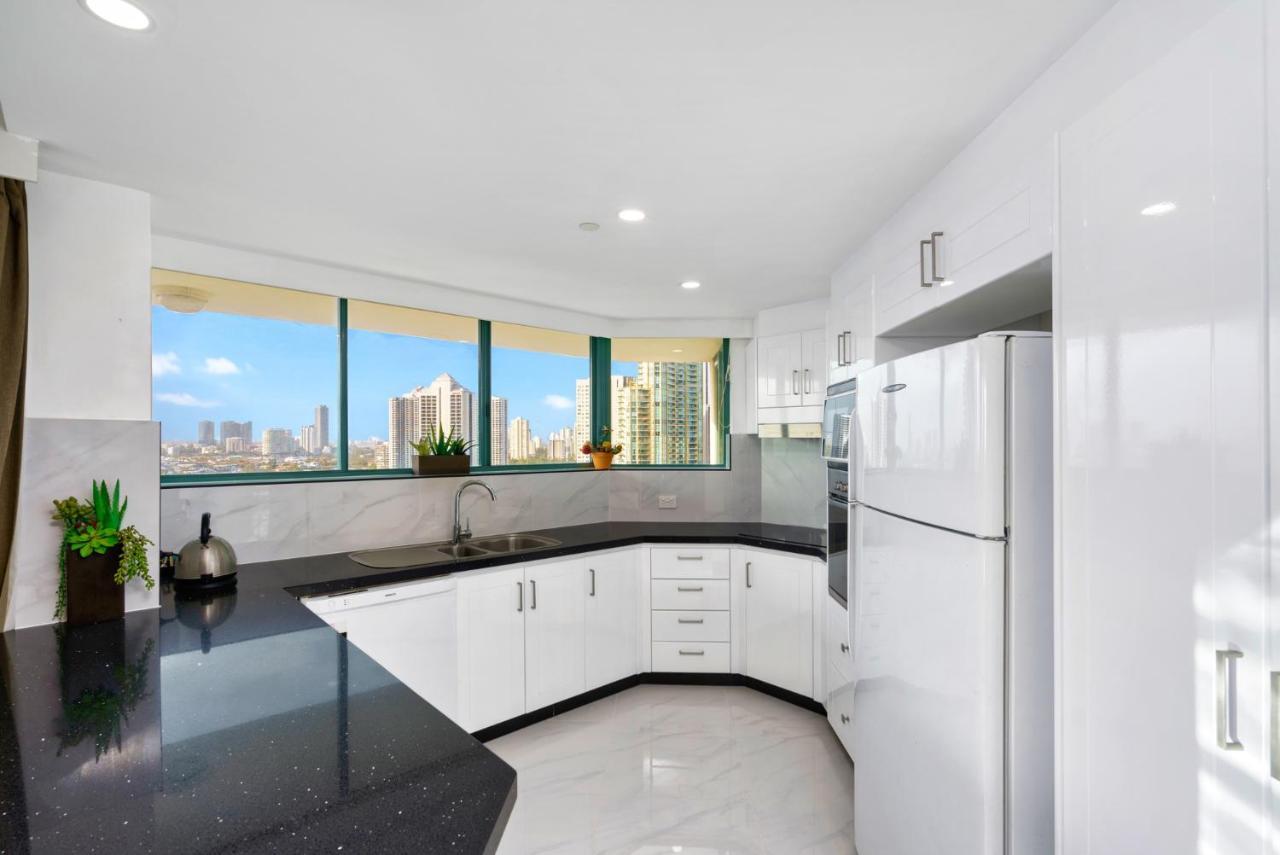 Gcr Crown Towers Resort Private Apartment Gold Coast