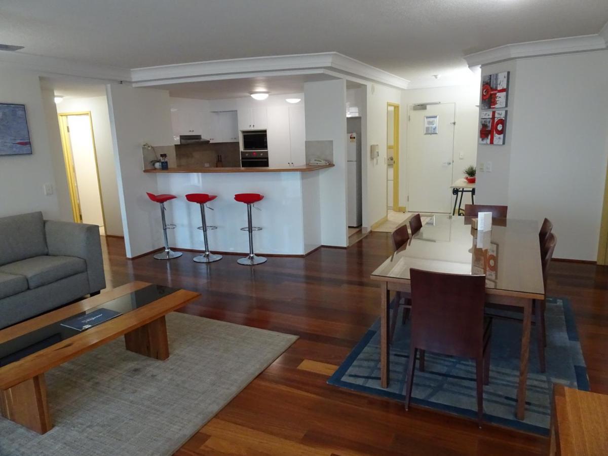Apartment Crown Towers