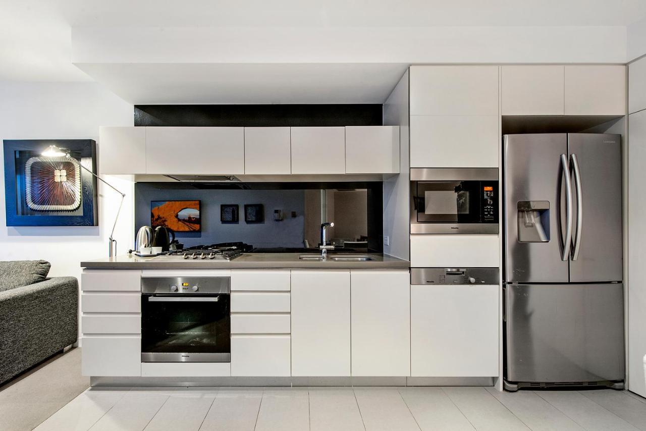 Oracle Broadbeach 5*