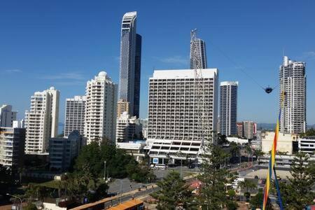 Crown Towers Private Apartment *