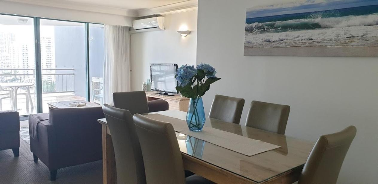 Crown Towers Private