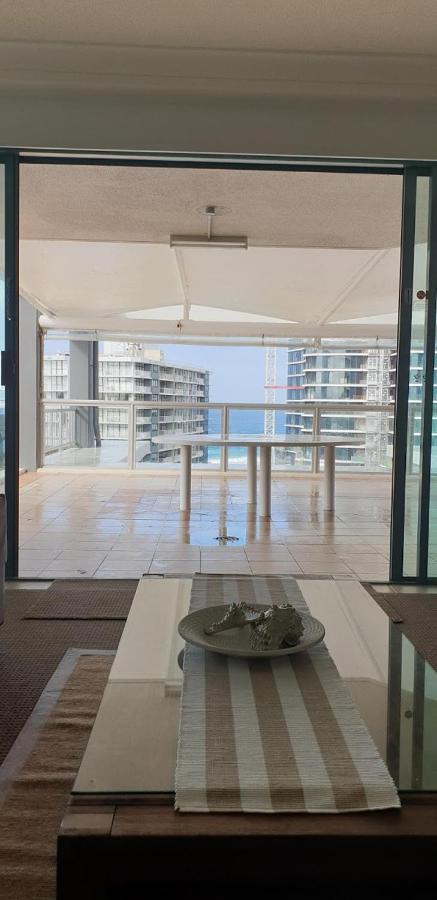 Crown Towers Private Apartment