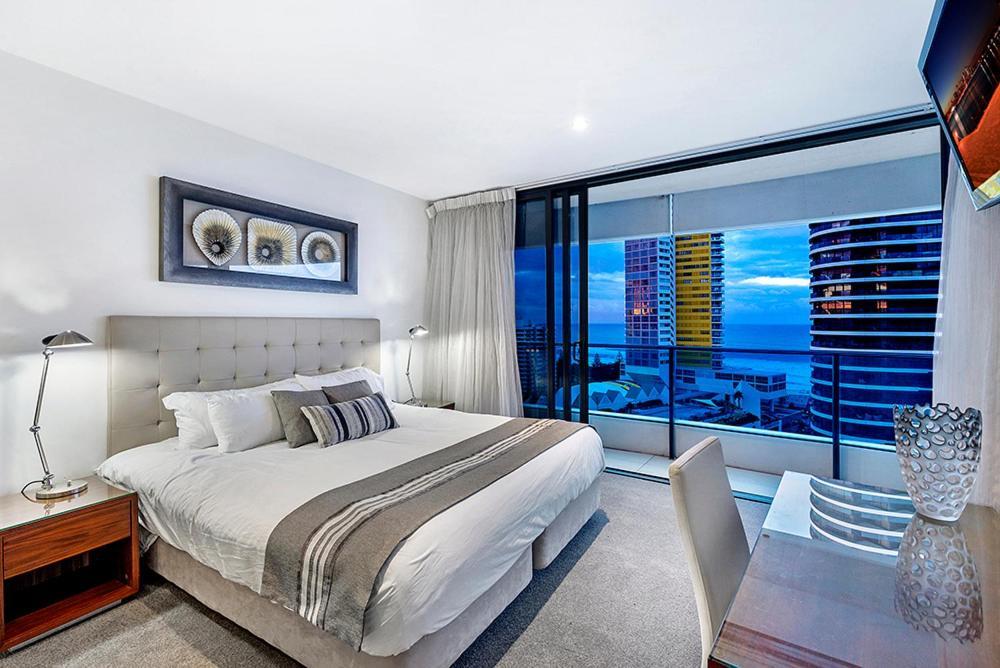 Aparthotel Oracle Broadbeach Gold Coast