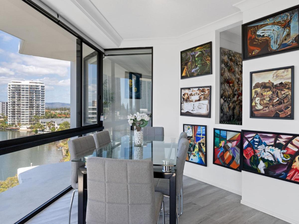 Apartment Surfers Plaza 2 Bedroom With View