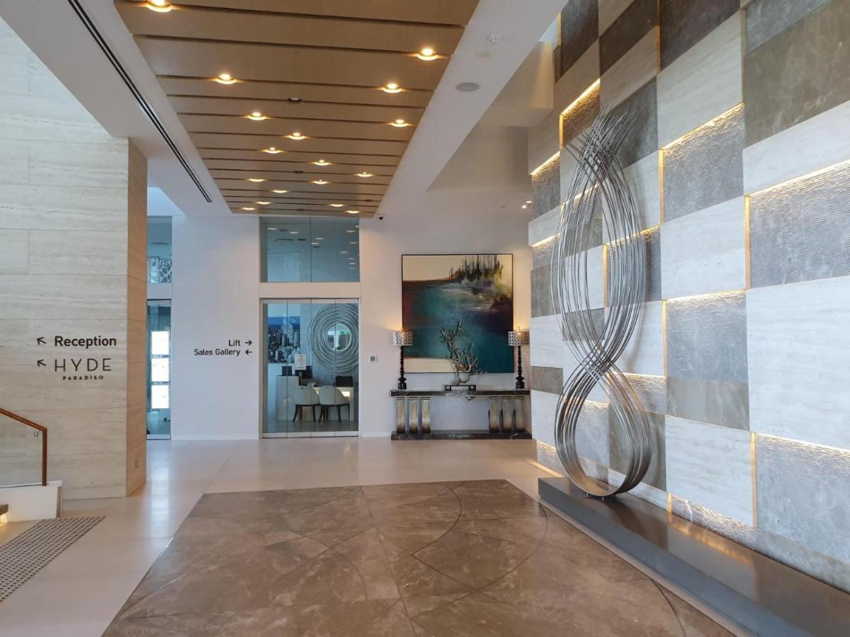 High-end In The Soul Of Surfers Paradise Apartment *