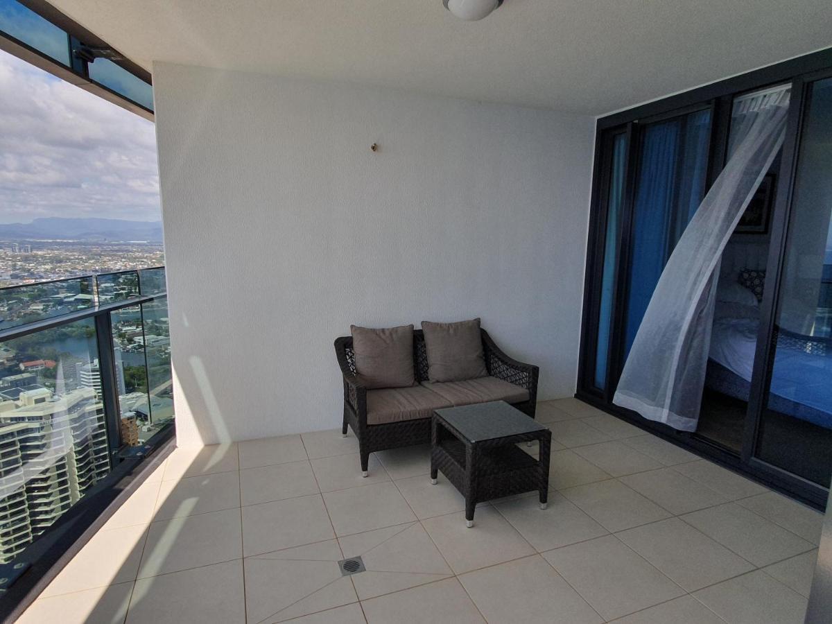 High-end In The Soul Of Surfers Paradise Apartment Gold Coast