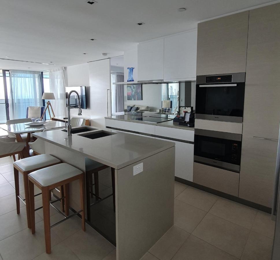 Apartment High-end In The Soul Of Surfers Paradise Gold Coast