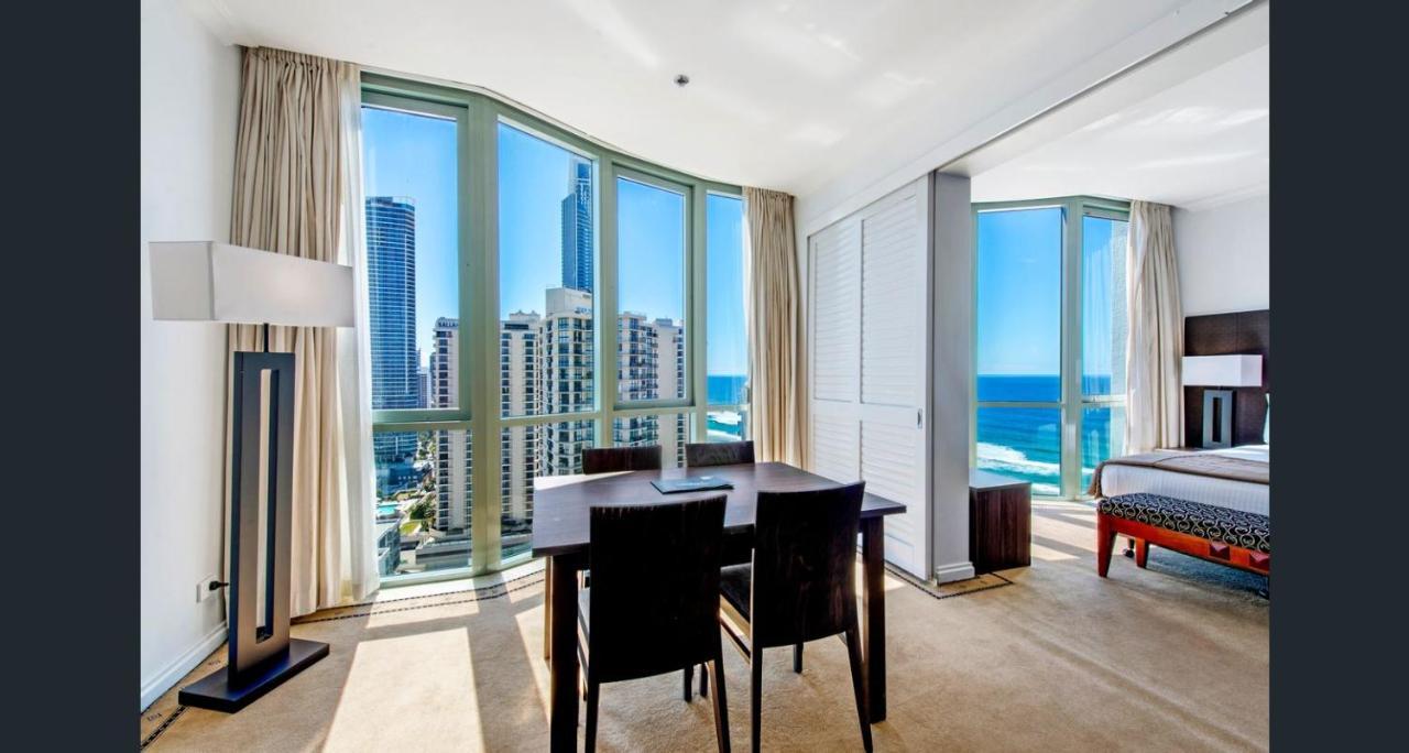 Legends Penthouse Lvl In Surfers Paradise Gold Coast