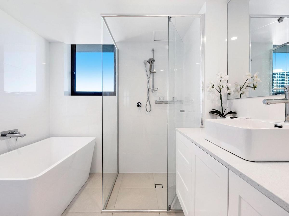 Apartment Acapulco 2 Bedroom Ocean View Surfers Paradise - Coasthm Gold Coast