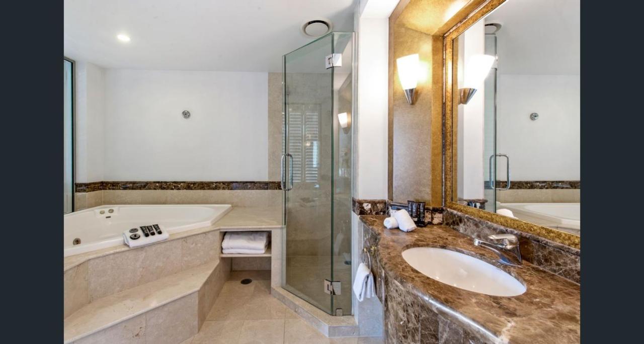 Legends Penthouse Lvl In Surfers Paradise * Gold Coast