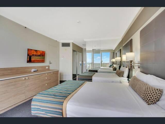 Surfers Ocean & View * Gold Coast