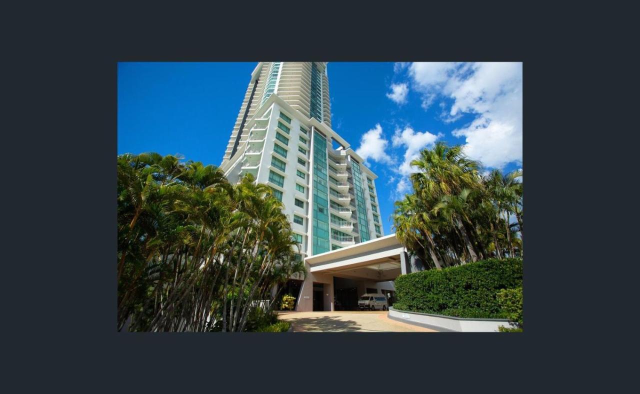 Crown Towers Apartamento