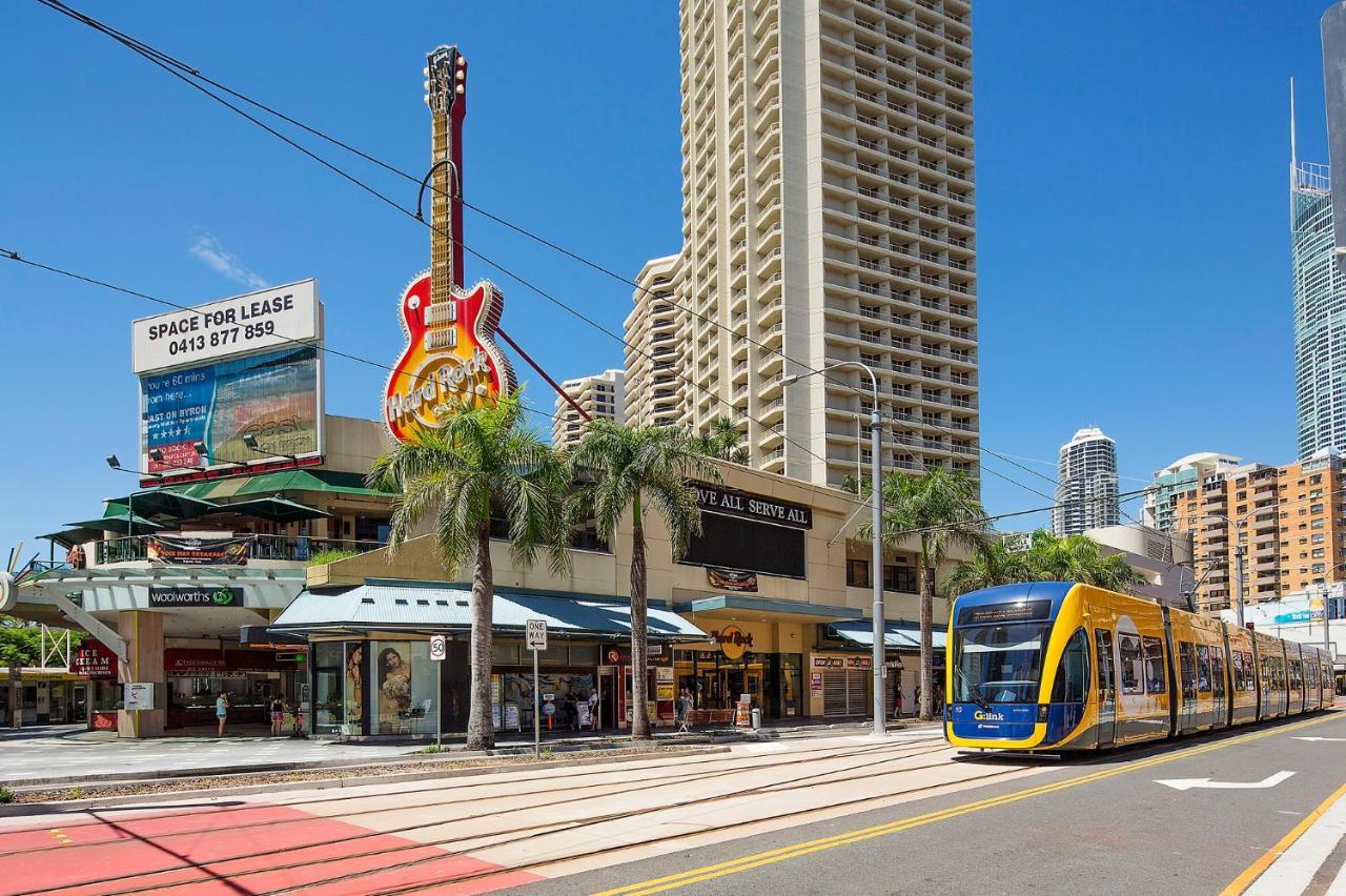 Crown Towers Apartamento