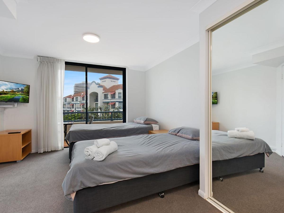 Apartment Calypso Plaza Unit 417 Gold Coast