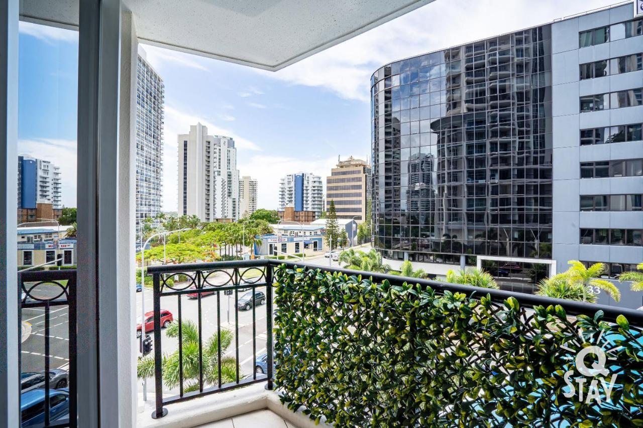 Chevron Renaissance - 2 Bedroom 2 Bathroom In The Centre Of Surfers Paradise!! Apartment *