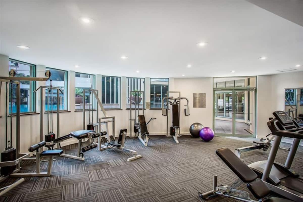 Legends Penthouse Lvl In Surfers Paradise * Gold Coast