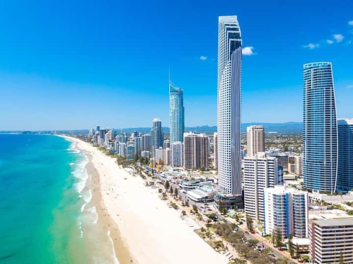 Legends Penthouse Lvl In Surfers Paradise Hotel