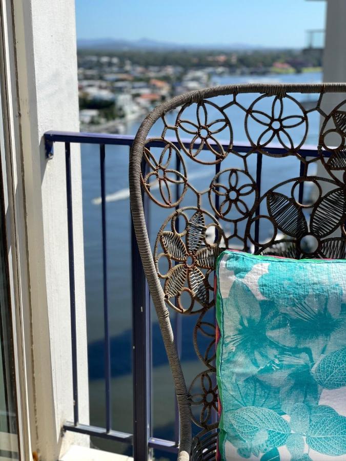 Apartment Relax With & River Views In 3br W/ Pool