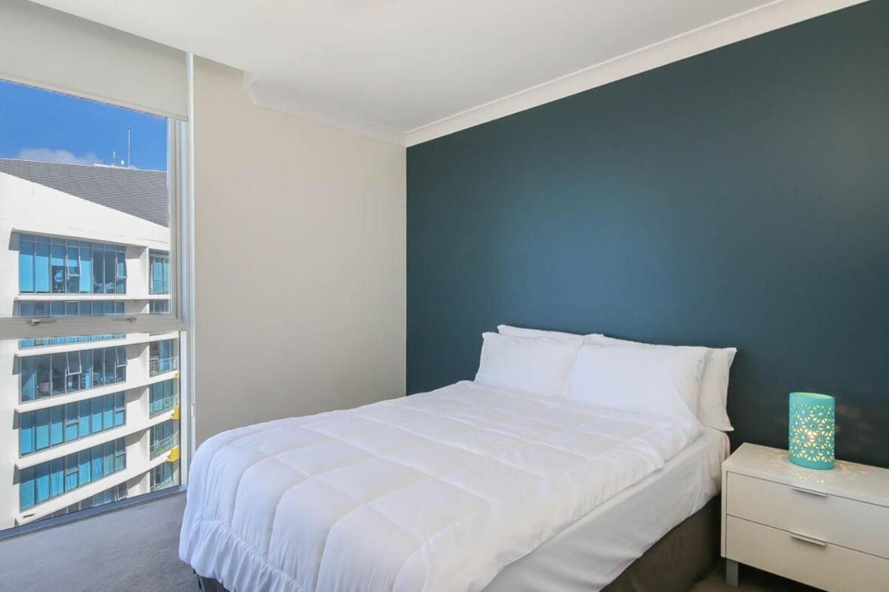 Apartment Spacious 3 Bedroom On The 39th Floor With Pool *