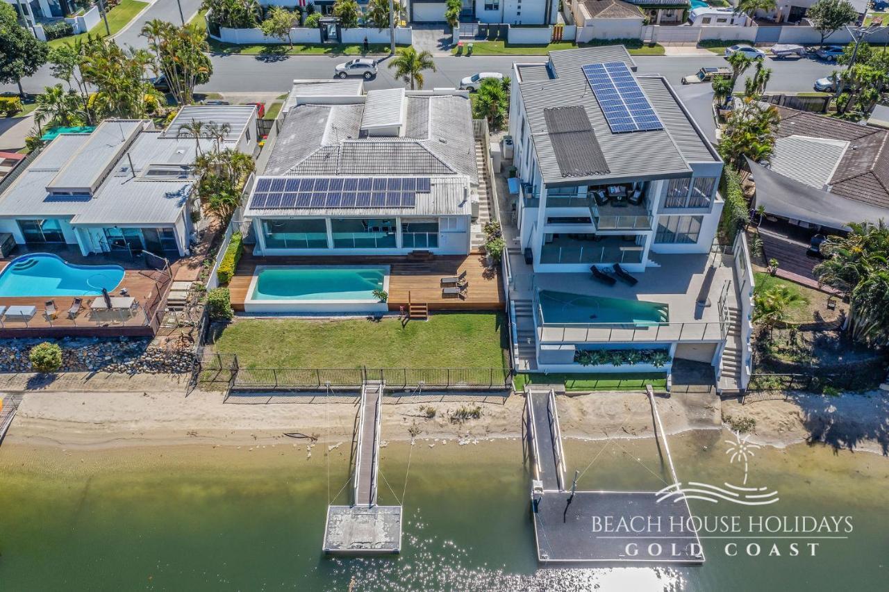 Waterfront Belle Beach House * Gold Coast