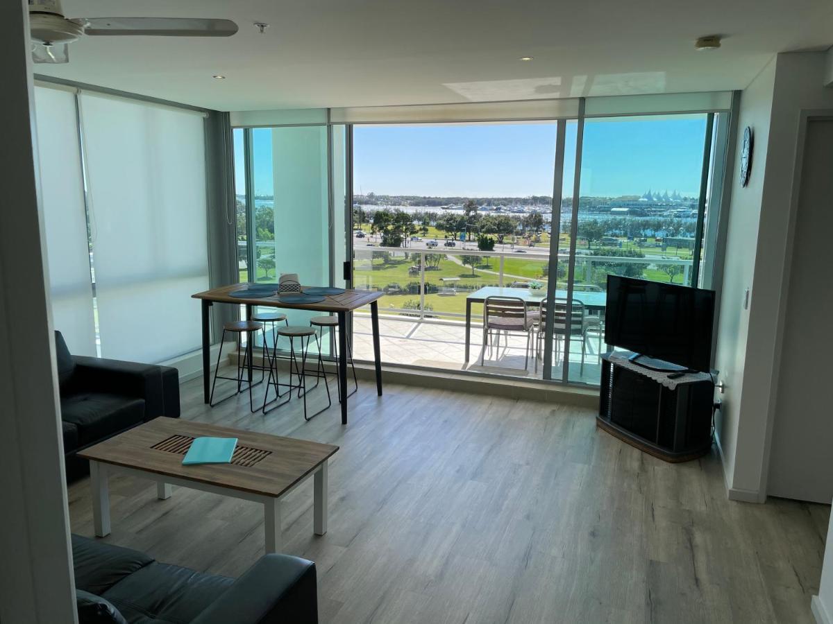 Marina Ocean View At The Shores *