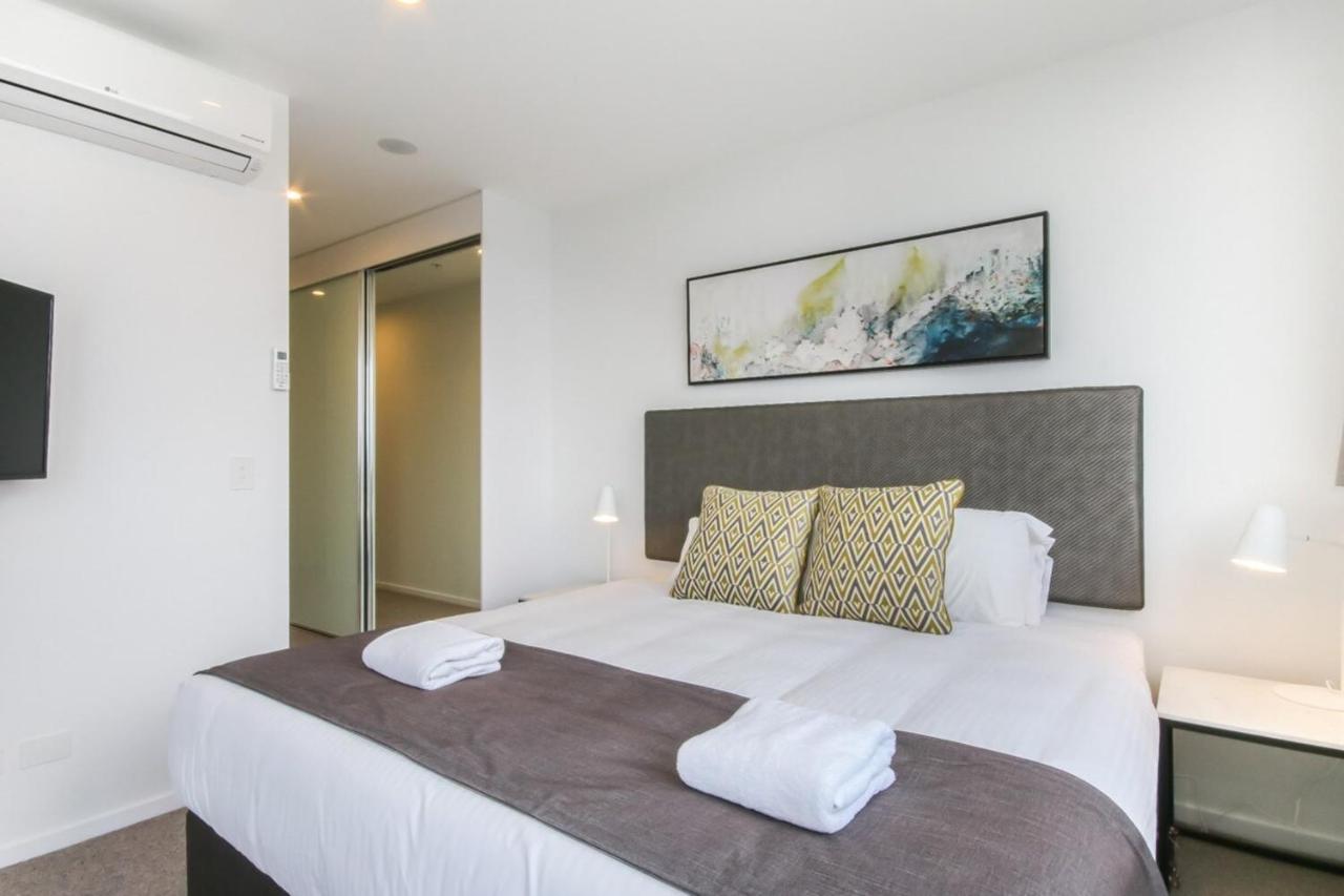Luxurious 2 Bedroom Brand New With Amazing Hinterland Views
