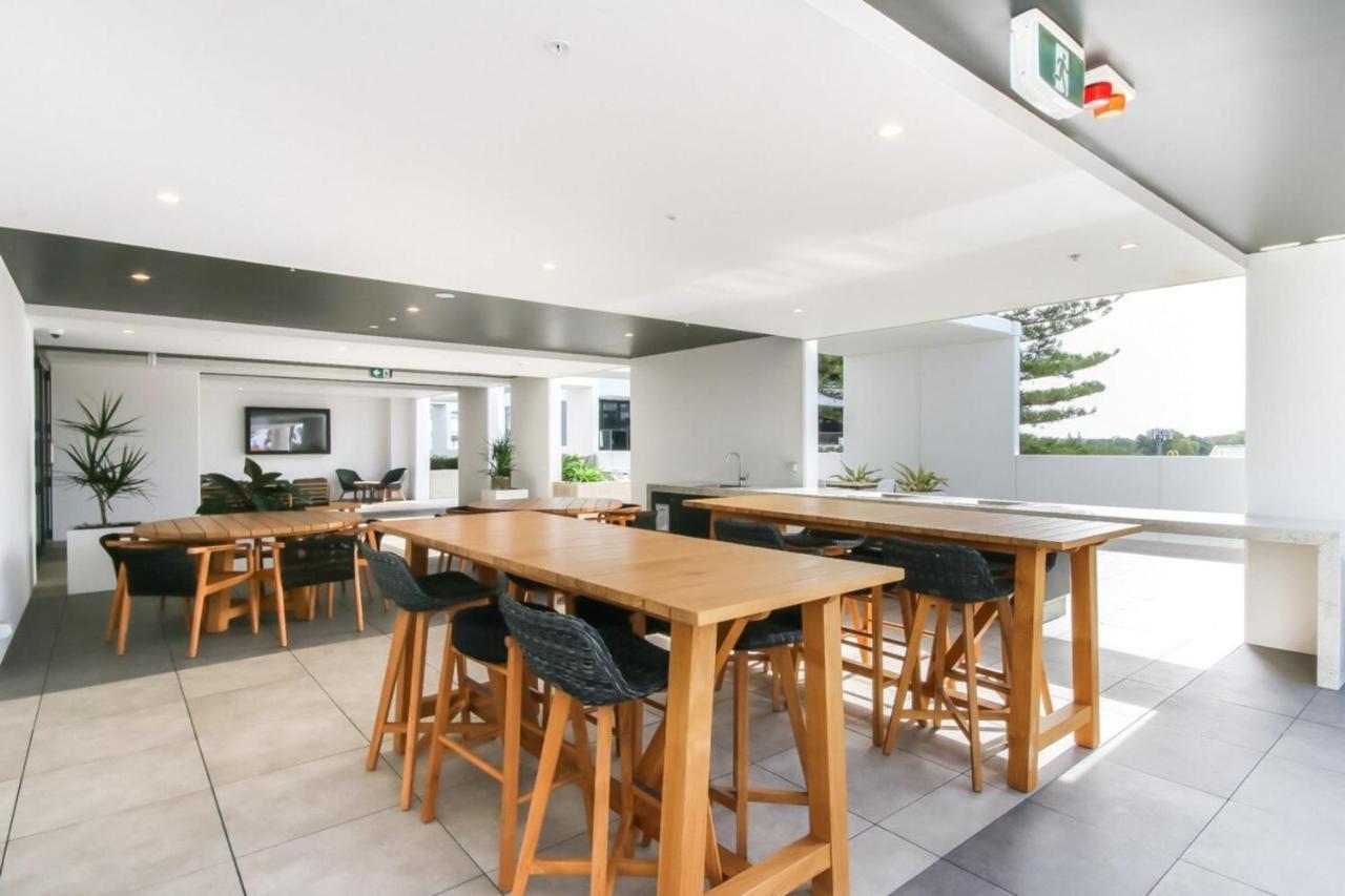 Luxurious 2 Bedroom Brand New With Amazing Hinterland Views Apartamento