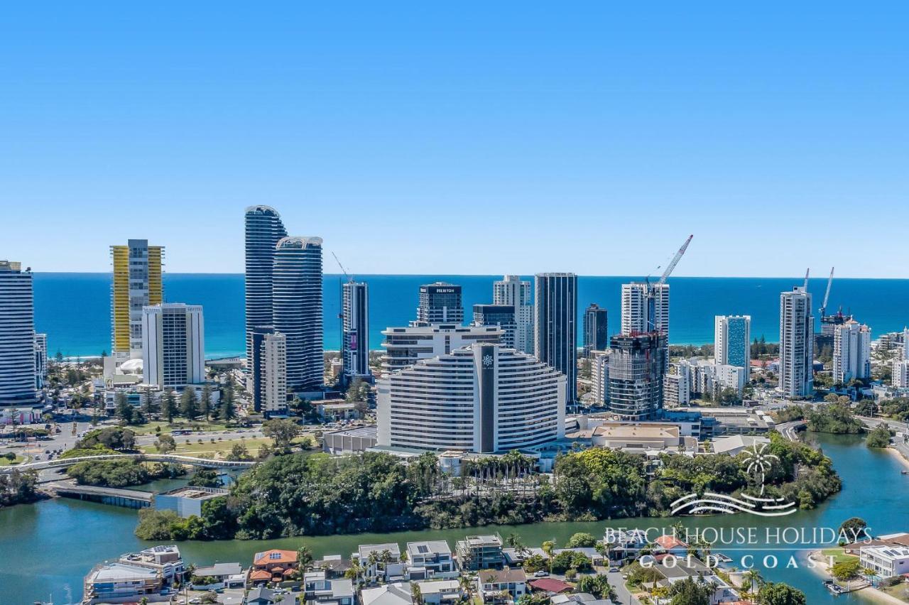 Waterfront Belle Beach House * Gold Coast
