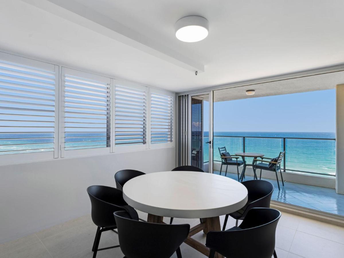The Penthouses Absolute Beachfront - Gchm Apartment Gold Coast