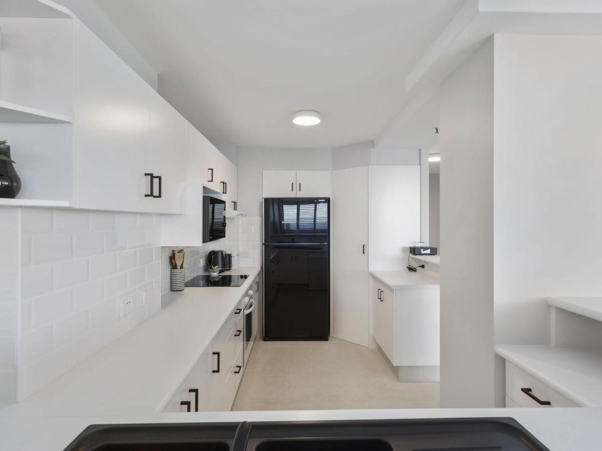 The Penthouses Absolute Beachfront - Gchm Apartment Gold Coast