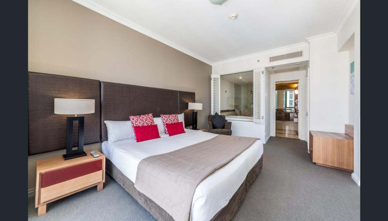 Hotel Legends Penthouse Lvl In Surfers Paradise