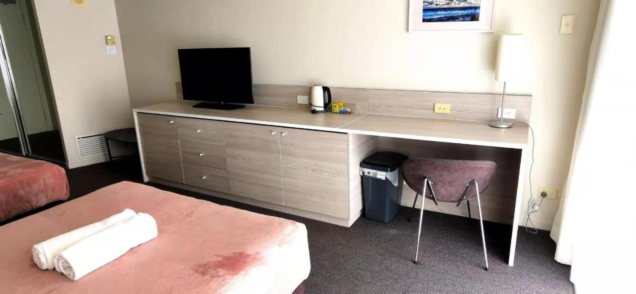 Studio 100 Meters From Beach At Surfers Paradise Hotel Gold Coast
