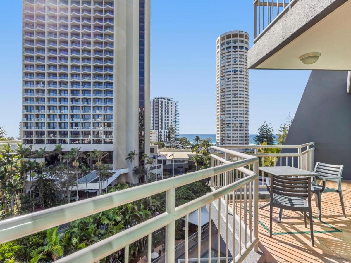 Crown Tower Spacious 1 Bedroom