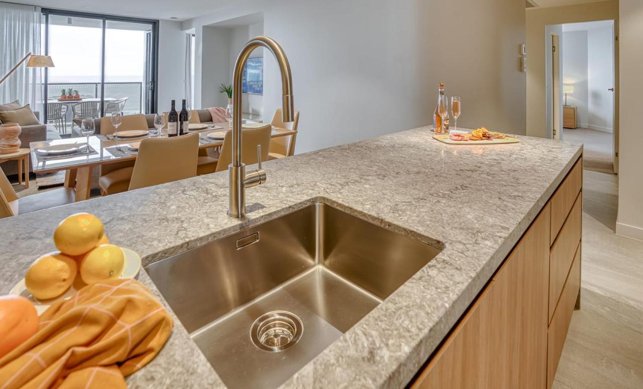Encore Broadbeach - Official * Gold Coast