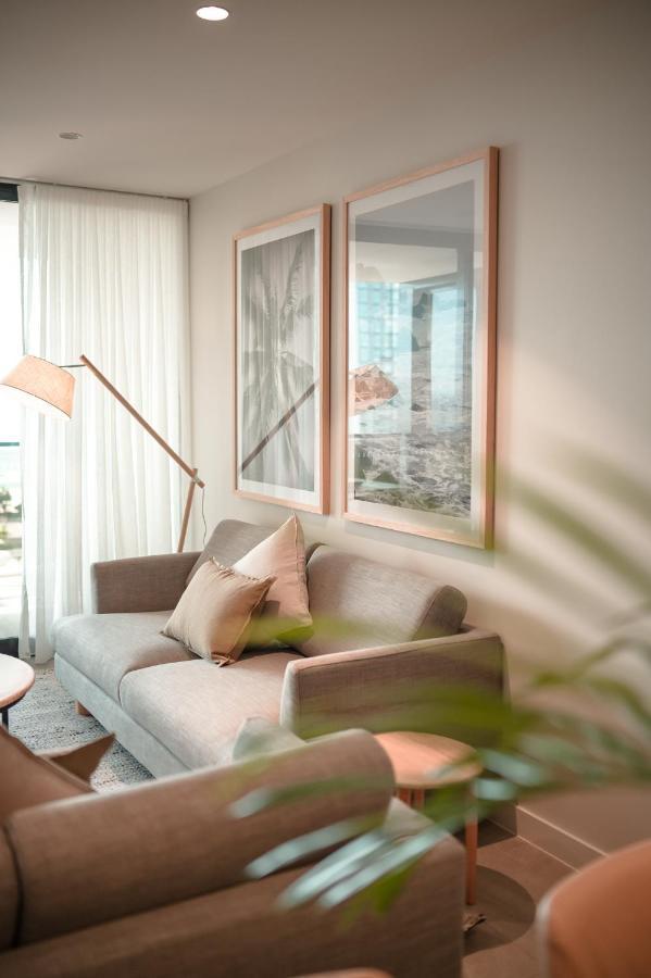Encore Broadbeach - Official * Gold Coast