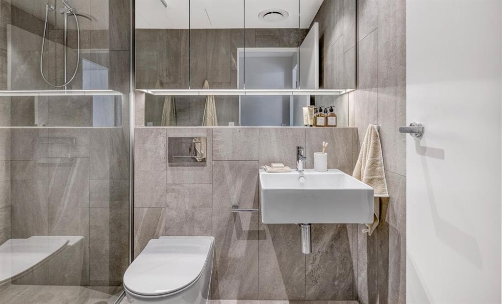 Encore Broadbeach - Official * Gold Coast