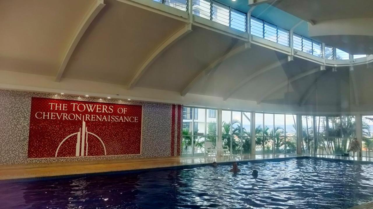 Towers Of Chevron Renaissance Apartment *