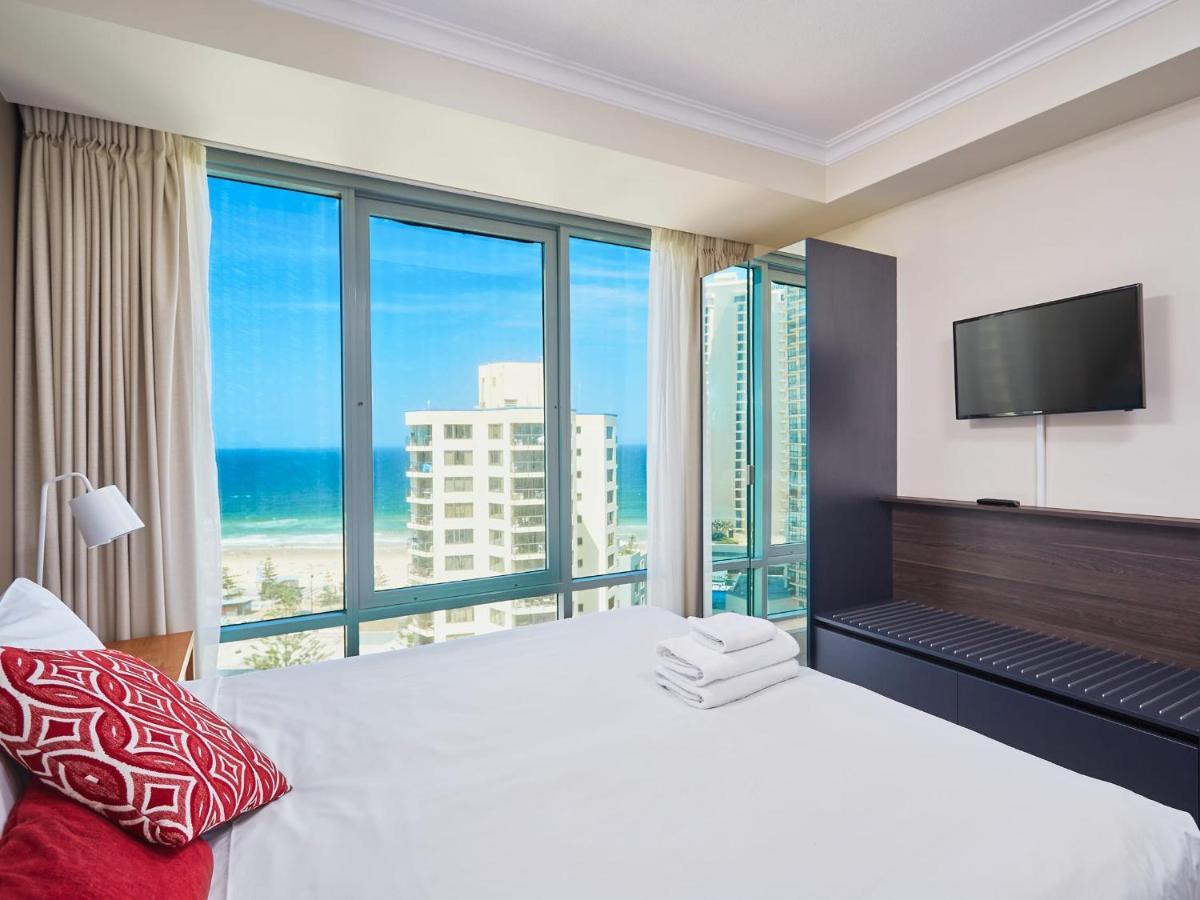 Skyline And Beach View With King Bed Studio In *