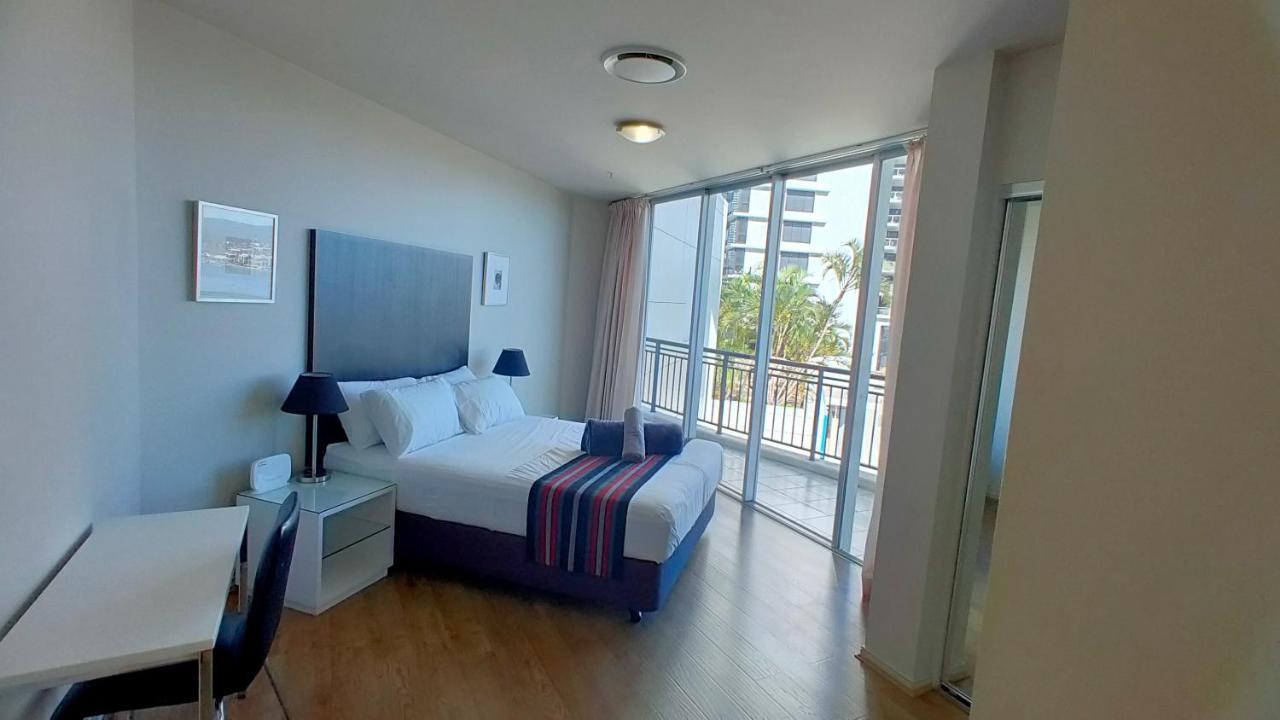 Towers Of Chevron Renaissance Apartment Gold Coast