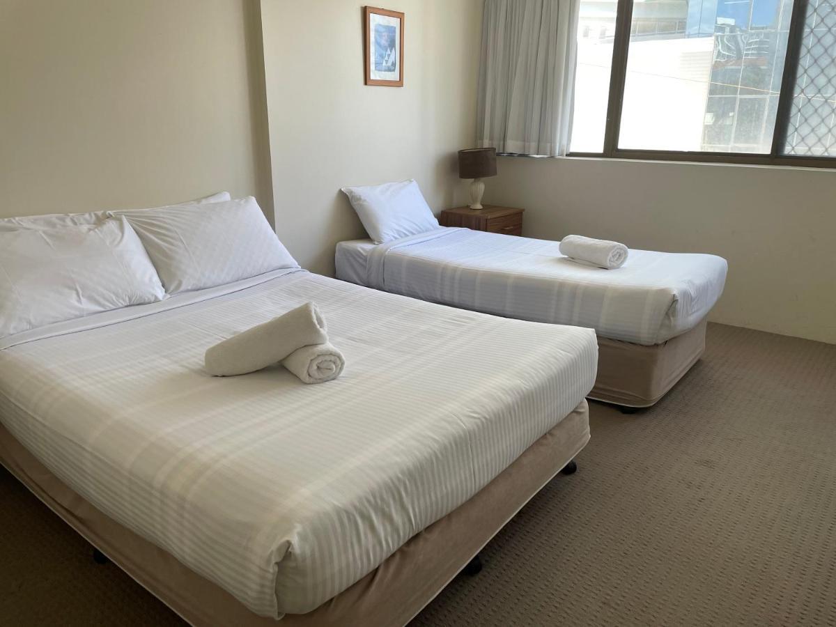 Aries Aparthotel