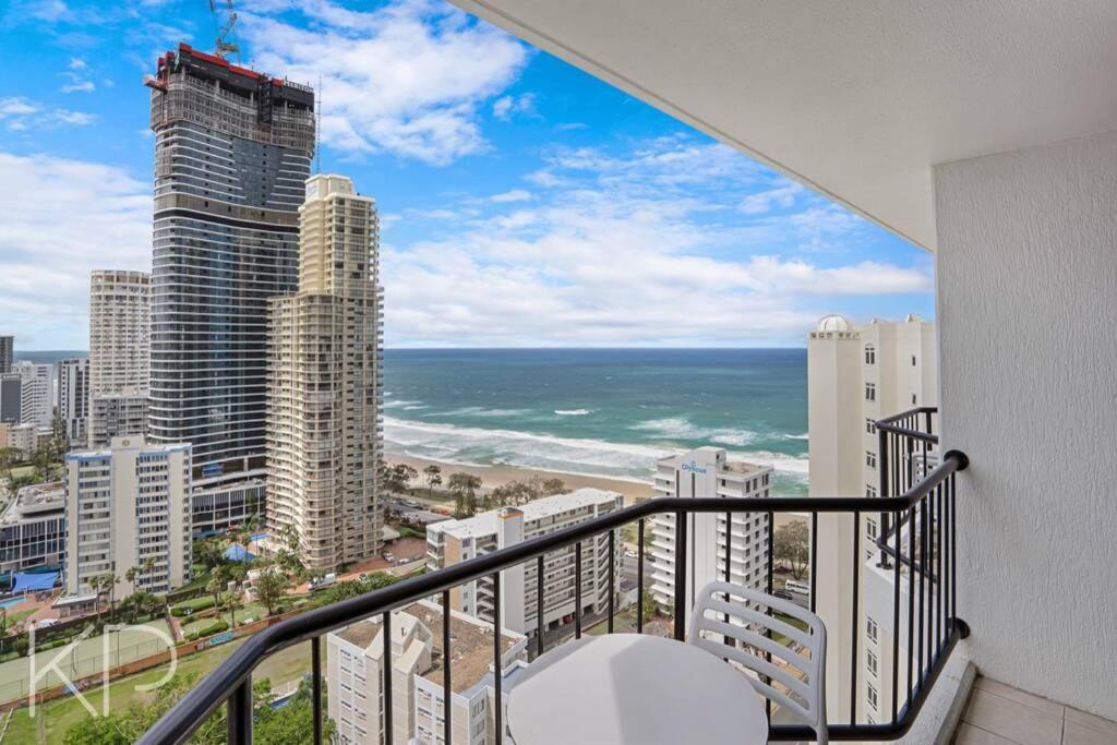 Enjoy Fantastic Ocean Views In Surfers Paradise! Apartment Gold Coast