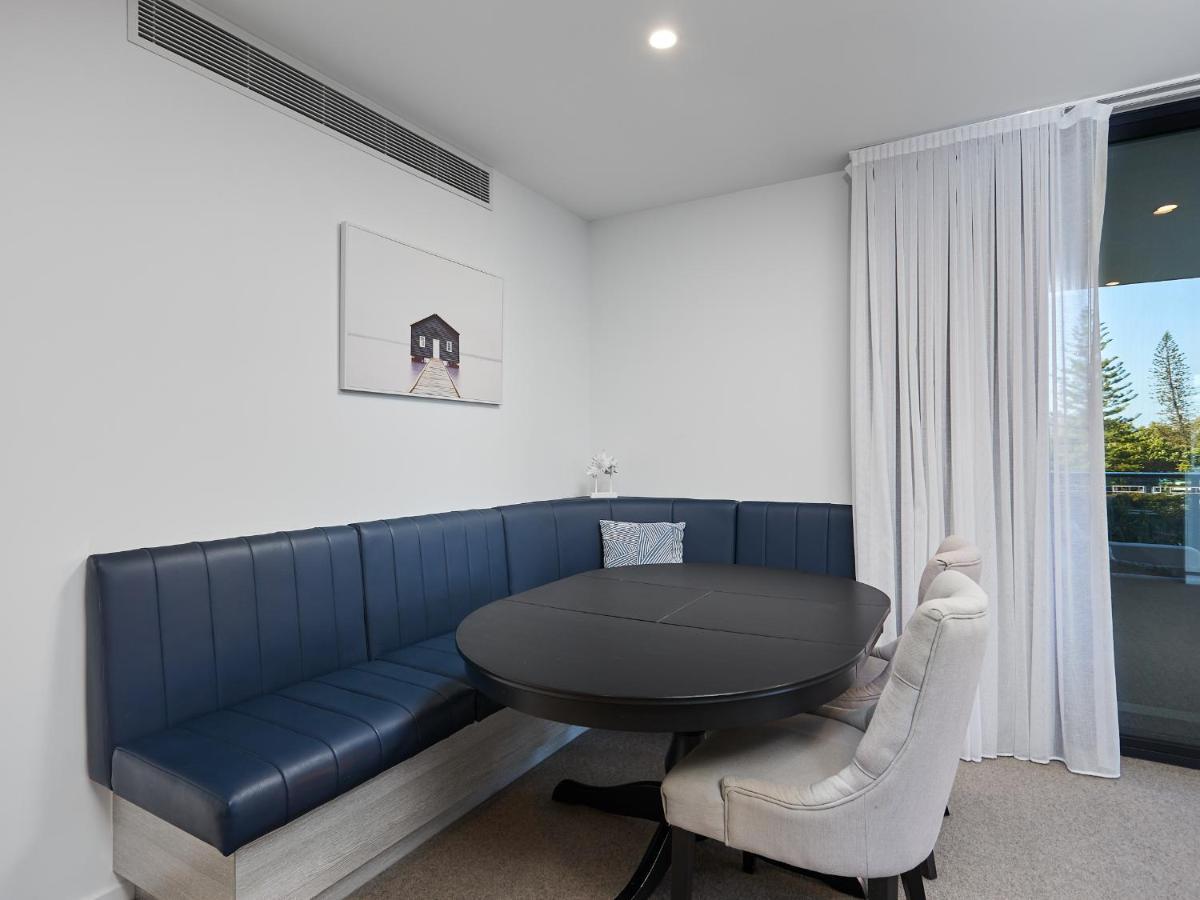 Boardwalk Burleigh Luxury Three Bedroom Apartment *