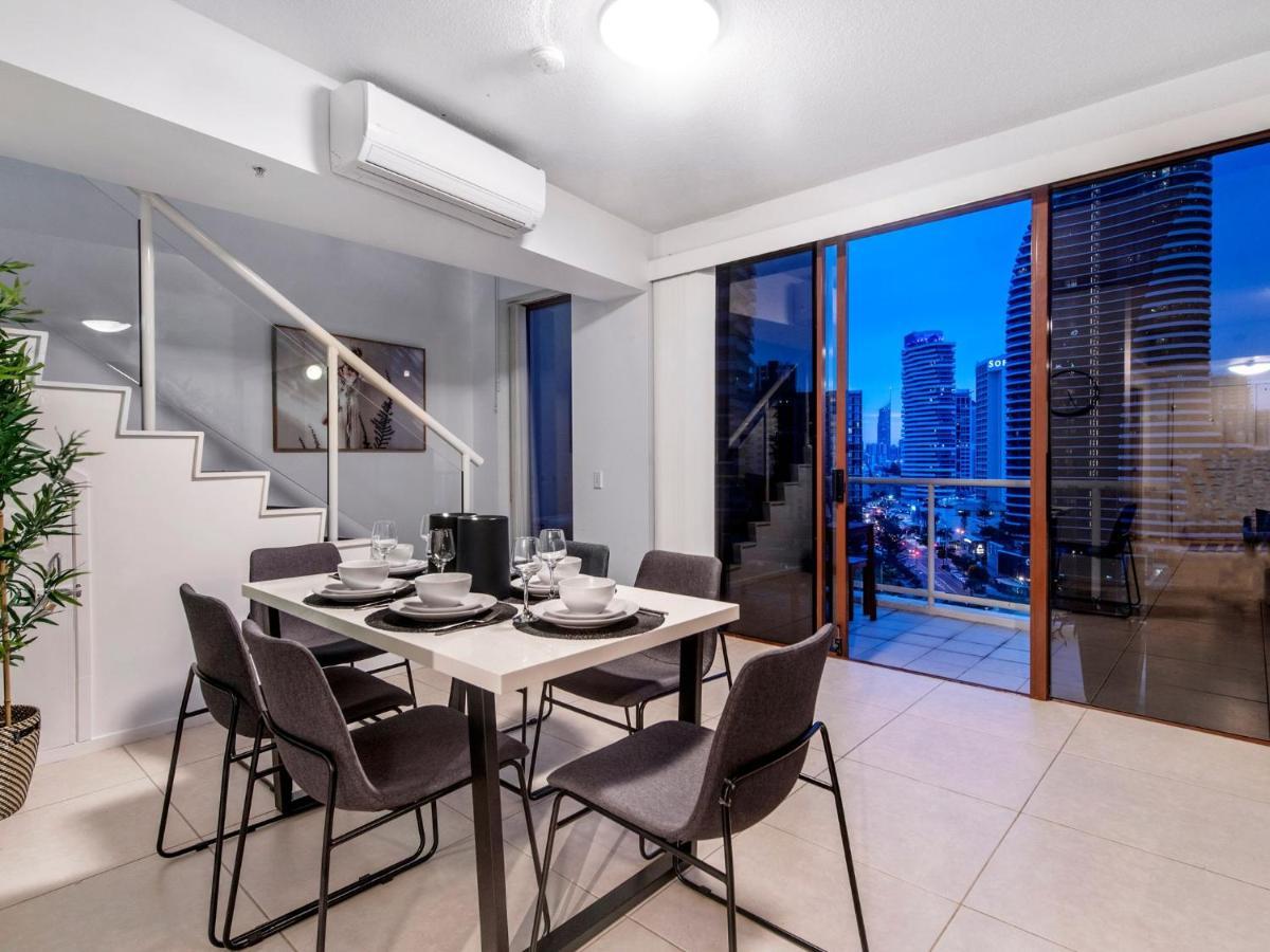 Apartment Amazing 3 Bed Penthouse With Bath And Private Rooftop Terrace Gold Coast