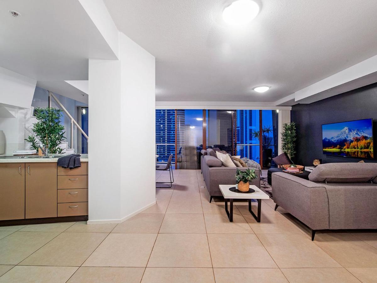Apartment Amazing 3 Bed Penthouse With Bath And Private Rooftop Terrace