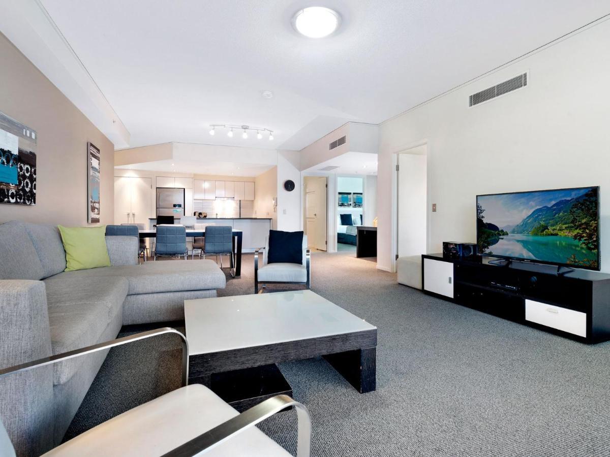 Apartment Spacious And Modern 3 Bed In Broadbeach At Sierra Grand *