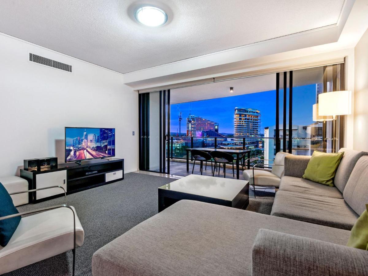 Spacious And Modern 3 Bed In Broadbeach At Sierra Grand * Gold Coast