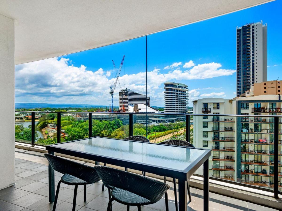 Apartment Spacious And Modern 3 Bed In Broadbeach At Sierra Grand *