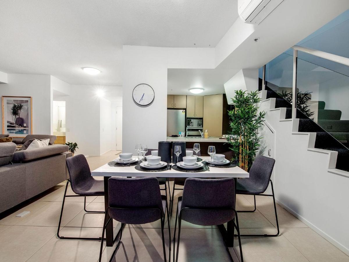 Amazing 3 Bed Penthouse With Bath And Private Rooftop Terrace Apartment *