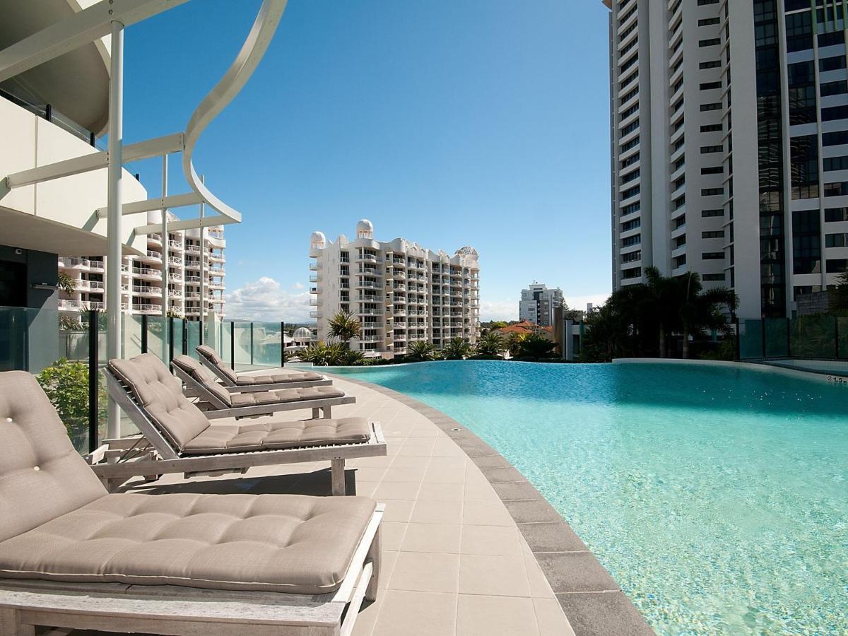 Luxury Ocean View 3 Bedroom At Wave Broadbeach Apartment