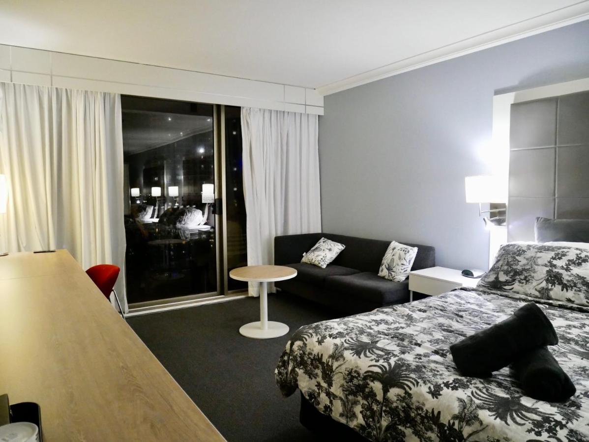 Fab In Heart Of Surfers Paradise! Free Wifi And Free Parking! Pensão
